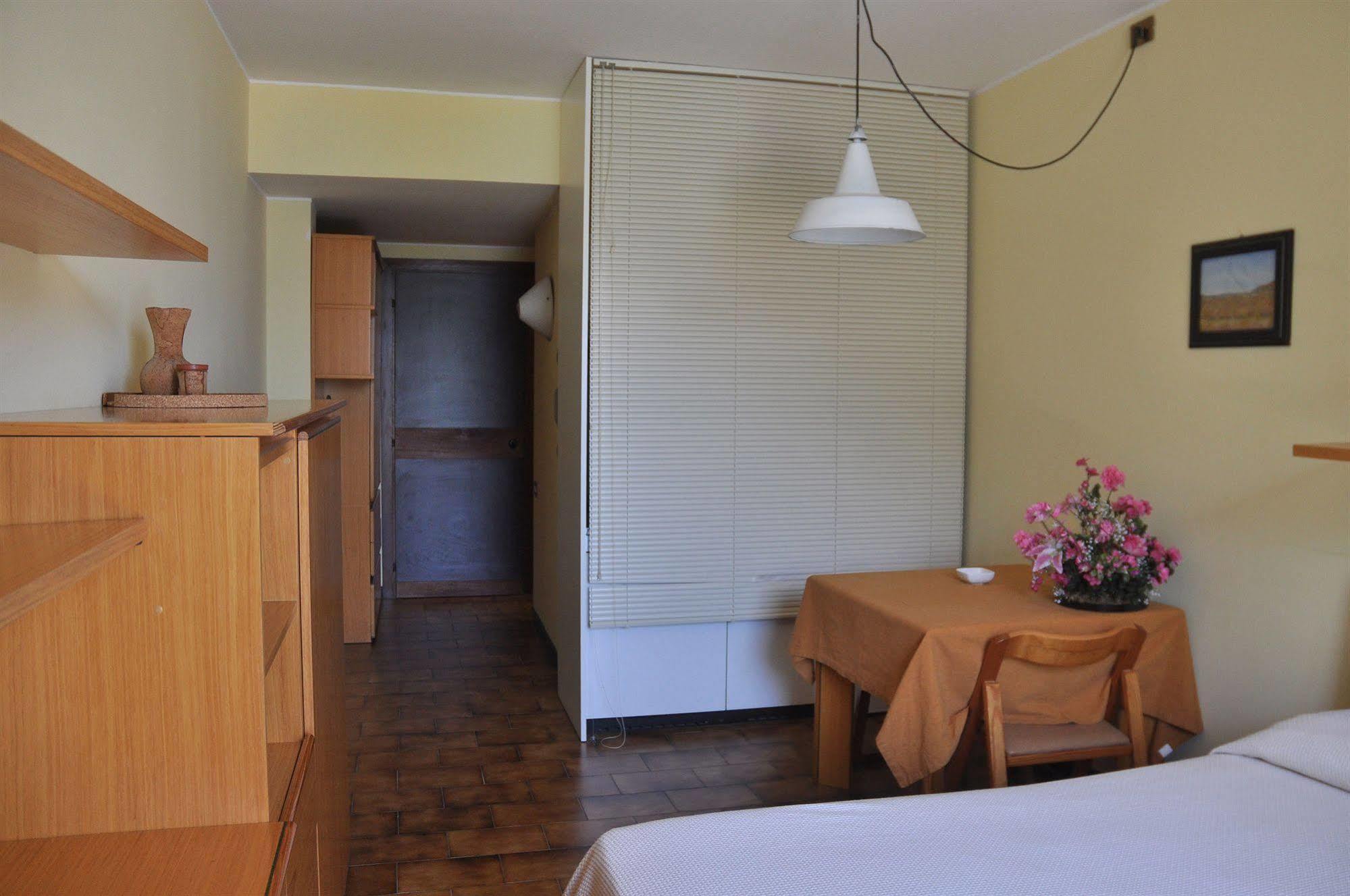 Hotel Ristorante Vapore Faggeto Lario Ngoại thất bức ảnh